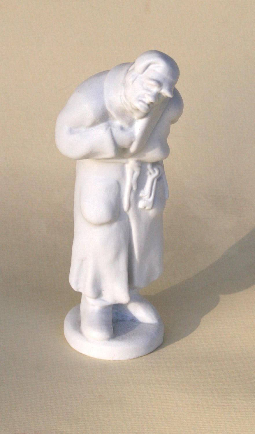 Фигурка "Плюшкин" - Антикварный фарфор