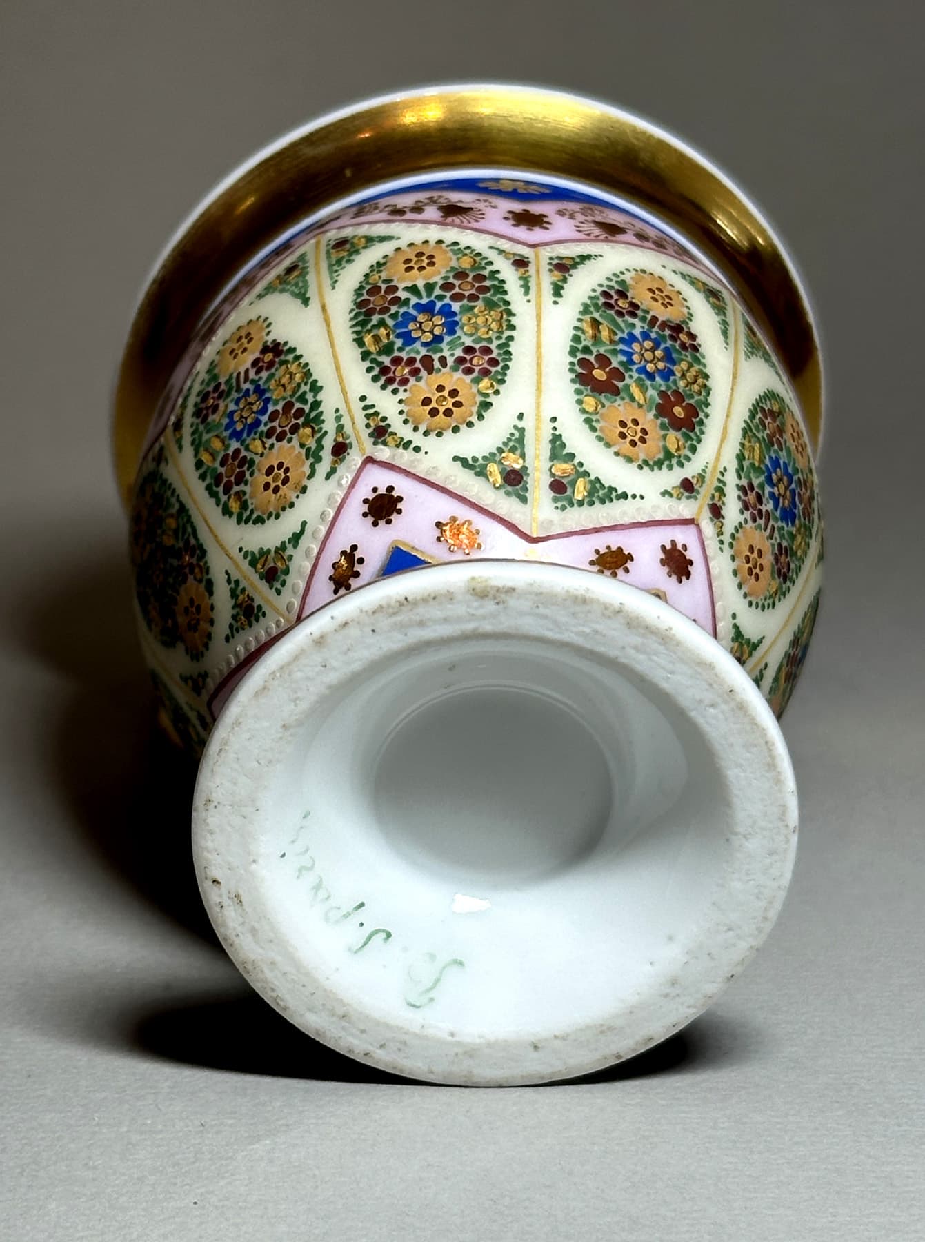 Чашка, автор Boyer & Seur (B.S.) Париж (ок. 1834–1849), Антикварный фарфор — миниатюра 2