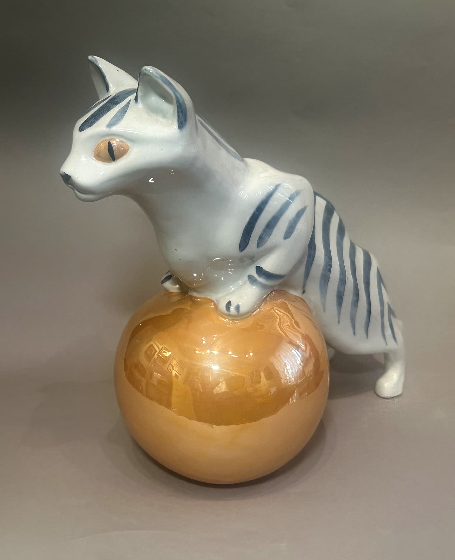 Кошка на шаре, автор Ефимов Иван Семенович  (1873-1959), Антикварный фарфор — миниатюра 3