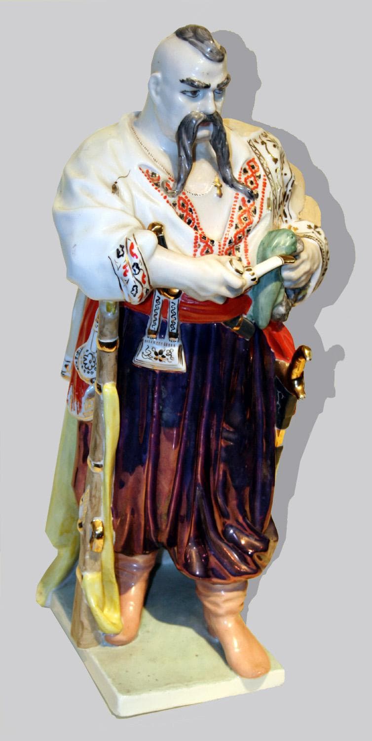 Фигурка "Казак Тарас Бульба". - Антикварный фарфор